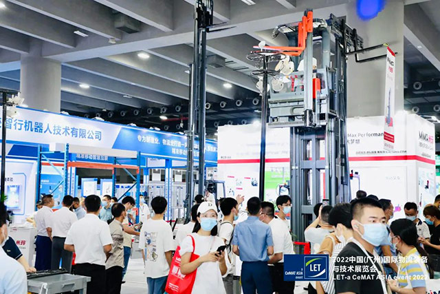 搬易通電動叉車展會現場.jpg